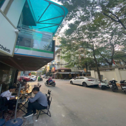 Cho thuê nhà ngõ 48 phố Nguyễn Chánh. Diện tích 55m2 x 5 tầng 35 triệu
