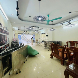 Cho thuê nhà ngõ 48 phố Nguyễn Chánh. Diện tích 55m2 x 5 tầng 35 triệu