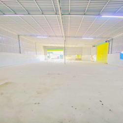 Cho thuê Kho 200 m2 góc 2 mặt tiền kế xe Ford 10 triệu