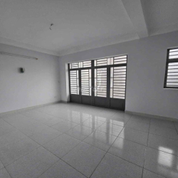 cần sang nhà cho thuê