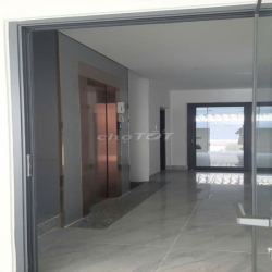 CHO THUÊ VĂN PHÒNG MỚI 100% ĐƯỜNG 30M KHU DÂN CƯ AN SƯƠNG.GIÁ 5,5TR/TH