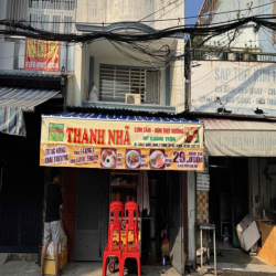 cho thuê mặt bằng ngay chợ kinh doanh có wc