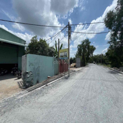 Cho thuê kho 700m² + 5 phòng máy lạnh + camera sẵn + xe tải 10 tấn vào