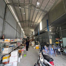 Cho thuê kho 700m² + 5 phòng máy lạnh + camera sẵn + xe tải 10 tấn vào