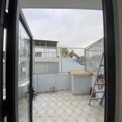 NHÀ 3 TẦNG LẦU SÂN THƯỢNG LÊ VĂN THỌ 4PN