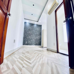 cho thuê căn hộ chính chủ đầy đủ tiện nghi có thang máy