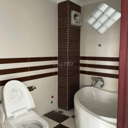 Cho thuê nhà phố trục chính, đường số 7 KDC 13E Intresco giá rẻ