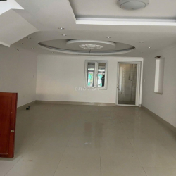 Cho thuê nhà phố trục chính, đường số 7 KDC 13E Intresco giá rẻ
