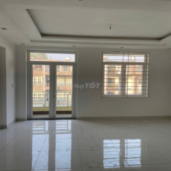 Cho thuê nhà phố trục chính, đường số 7 KDC 13E Intresco giá rẻ