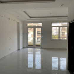 Cho thuê nhà phố trục chính, đường số 7 KDC 13E Intresco giá rẻ