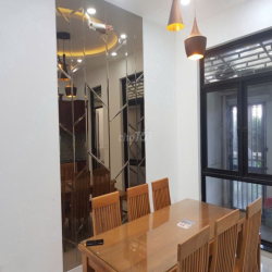 Cho thuê nhà phố liền kề Phường Cát Lái, Q2 cũ - Giá 13 triệu có ML.