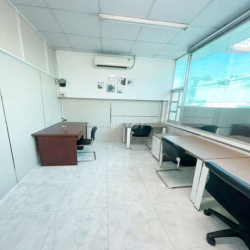 Văn phòng cho thuê tại  Bình Thạnh với sẵn nội thất, lễ tân, phòng họp