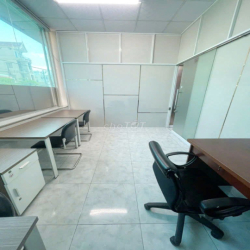 Văn phòng cho thuê tại  Bình Thạnh với sẵn nội thất, lễ tân, phòng họp