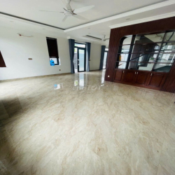 Cho thuê biệt thự đường Bưng Ông Thoàn 200m2 chỉ 25 triệu