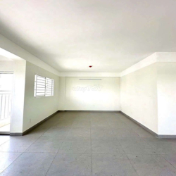 GIÁ SỐC 3,5 TRIỆU BAO PHÍ – CĂN HỘ GÓC, TẦNG CAO 44M² TẠI NAM LONG 2
