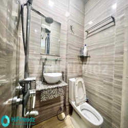 CHO THUÊ CĂN HỘ QUẬN 3 - ĐỘ MỚI CAO-RỘNG RÃI- Y HÌNH - CHỈ NHẬN 1 XE
