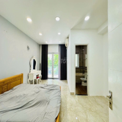 NHÀ PHỐ MEGA KHANG ĐIỀN - NT CƠ BẢN - 3 TẦNG - 5X15M SÂN Ô TÔ -BV 24/7