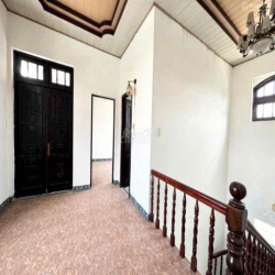Cho Thuê Biệt Thự MT Nguyễn Thị Định Q2, 500m², 6PN, Giá 65 Triệu