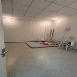 Nhà Cho Thuê Rộng Rẻ Gần Trường Học Mỹ Hạnh Nam