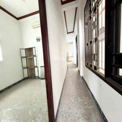 Cho Thuê Biệt Thự MT Nguyễn Thị Định Q2, 500m², 6PN, Giá 65 Triệu