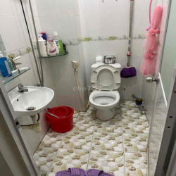 Studio bancon lớn siêu rộng giá tốt lắm