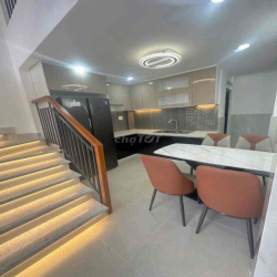 Nhà Phố 5 Tầng 6PN.5WC Full Nội Thất Thống Nhất 20tr