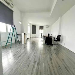 Cho thuê văn phòng 90m2 tại 124 Khánh Hội Quận 4 giá chỉ 20 triệu