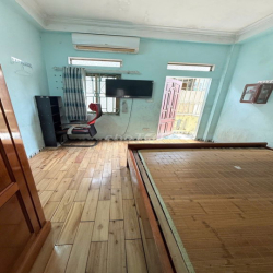 Cho thuê nhà riêng ngõ 362 Giải Phóng - 25m2 - 5 tầng