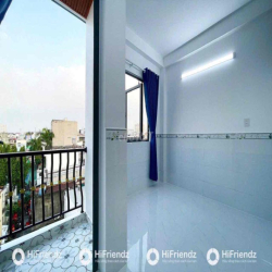 PHÒNG CỬA SỔ TRỜI - ỐP GACH BÓNG LOÁNG - GẦN NGÃ TƯ XÃ
