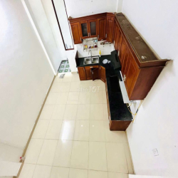 NHÀ TRỆT 2 LẦU ĐẬU ĐƯỢC 2 XE HƠI