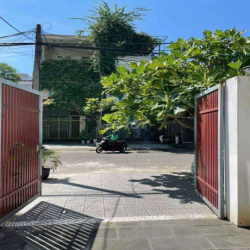 ☘️☘️NHÀ 3 TẦNG ĐẸP HIỆN ĐẠI KHU BIỂN PHẠM VĂN ĐỒNG