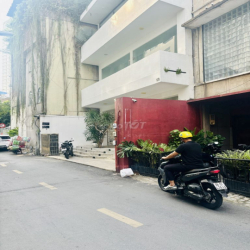 🍑9x20m (2 Tầng) - Hai Bà Trưng, Quận 3 🍑 Trần Siêu Cao