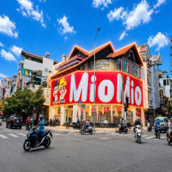 Cho thuê Góc 2MT Tân Sơn Nhì – ngang 17m, 3 tầng, bảng QC cực lớn