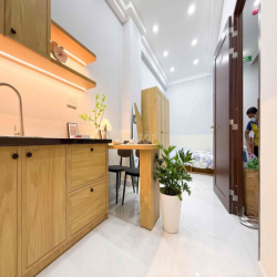 CHÍNH CHỦ CẦN CHO THUÊ CHDV TÔ HIẾN THÀNH FULL NỘI THẤT Ở NGAY