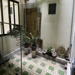 Nhà hẻm 302 Hai Bà Trưng, Q1: 5mx14m , 1 lầu, 3PN, 2W, gần chợ T.Định