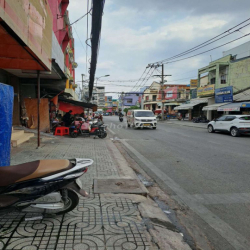 Mặt bằng kinh doanh  ngay chợ Hóc Môn cho thuê