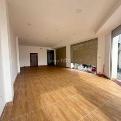 Cho Thuê Nhà Căn Góc Mặt Tiền Đường - 1 TRỆT 2 LẦu - Phước Long