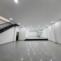 NHÀ MẶT TIỀN PHAN HUY ÍCH NGAY EMART 6.5X20 MỚI CỨNG