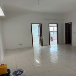 Cho thuê căn hộ chung cư tầng cao view đẹp VP6 Linh Đàm 8 tr/th