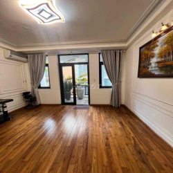 🏦 Nhà mới NC nup hẻm Trung Tâm Quang Trung P10