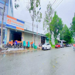 Cho thuê nhà mặt tiền ngang 10m kế bệnh viện nhi đồng Cần Thơ
