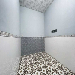 Cho thuê nhà mặt tiền ngang 10m kế bệnh viện nhi đồng Cần Thơ