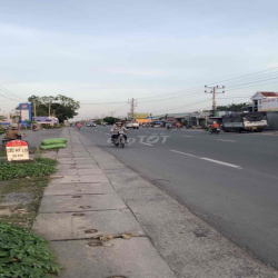 Cho thuê đất mặt tiền QL50 đối diện Chợ Thạnh Lạc Đông