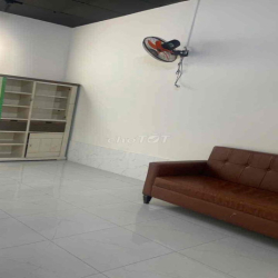 CHO THUÊ NHÀ MỚI 2 PN  HXH 1/  LINH ĐÔNG, 130m. sân oto