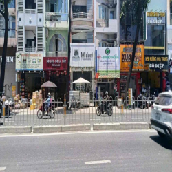 Cho thuê mặt bằng đẹp trung tâm