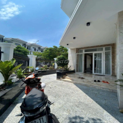 CĂN GÓC BIỆT THỰ CHO THUÊ ( 5PN)