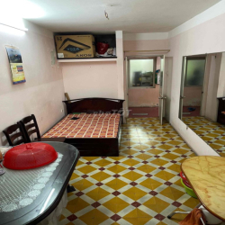 cho thuê căn hộ tầng 2 khu C8 kim liên nhà chính chủ