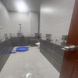 Tìm 1 nữ ở gép Lê Văn Lương Nhà Bè