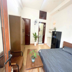 PHÒNG BAN CÔNG FULL NỘI THẤT QUẬN 1