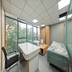 Cho thuê sàn văn phòng Nguyễn Hoàng 60m2 giá 11tr vuông vắn full kính